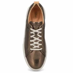 Hollyhock Walk Women