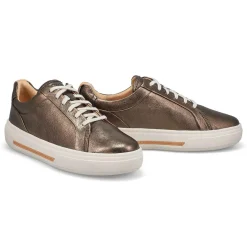 Hollyhock Walk Women