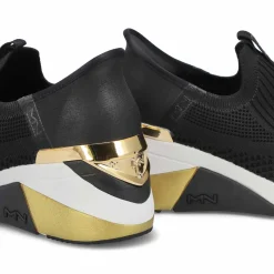 Mark Nason A Wedge Crecent Women