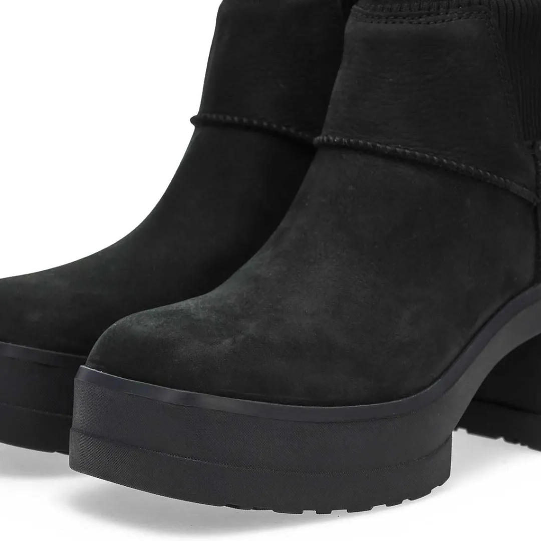 Moxy Chelsea Women