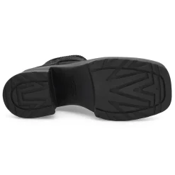 Moxy Chelsea Women